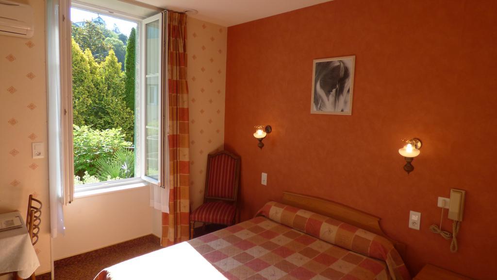 Hotel Du Lion D'Or Entraygues-sur-Truyère الغرفة الصورة