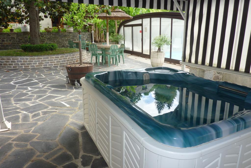 Hotel Du Lion D'Or Entraygues-sur-Truyère الغرفة الصورة