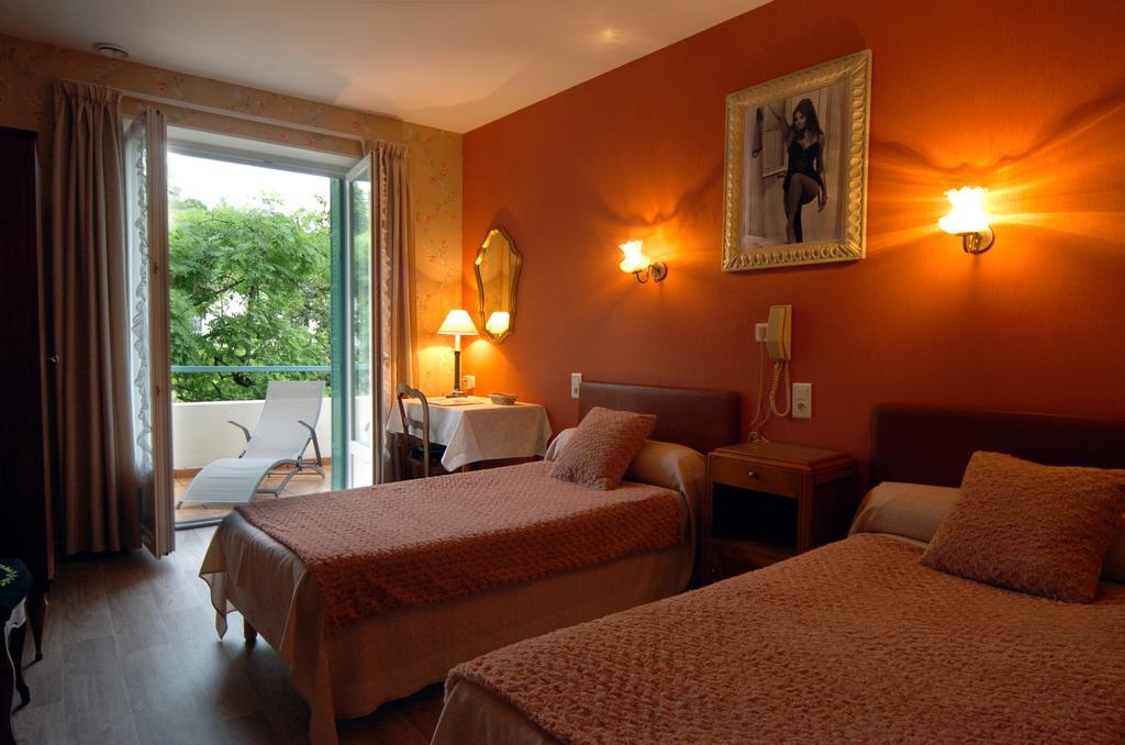 Hotel Du Lion D'Or Entraygues-sur-Truyère الغرفة الصورة